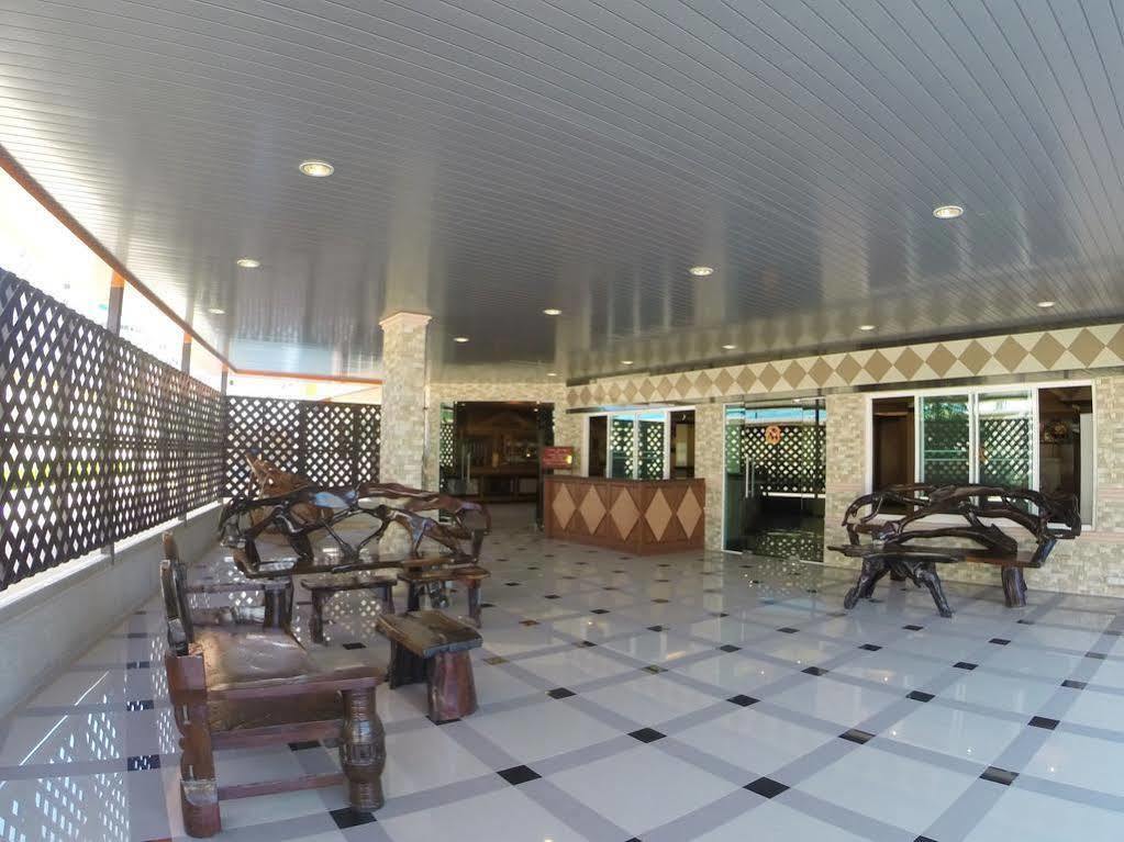 Oyo 523 Aa Pattaya Ville Экстерьер фото